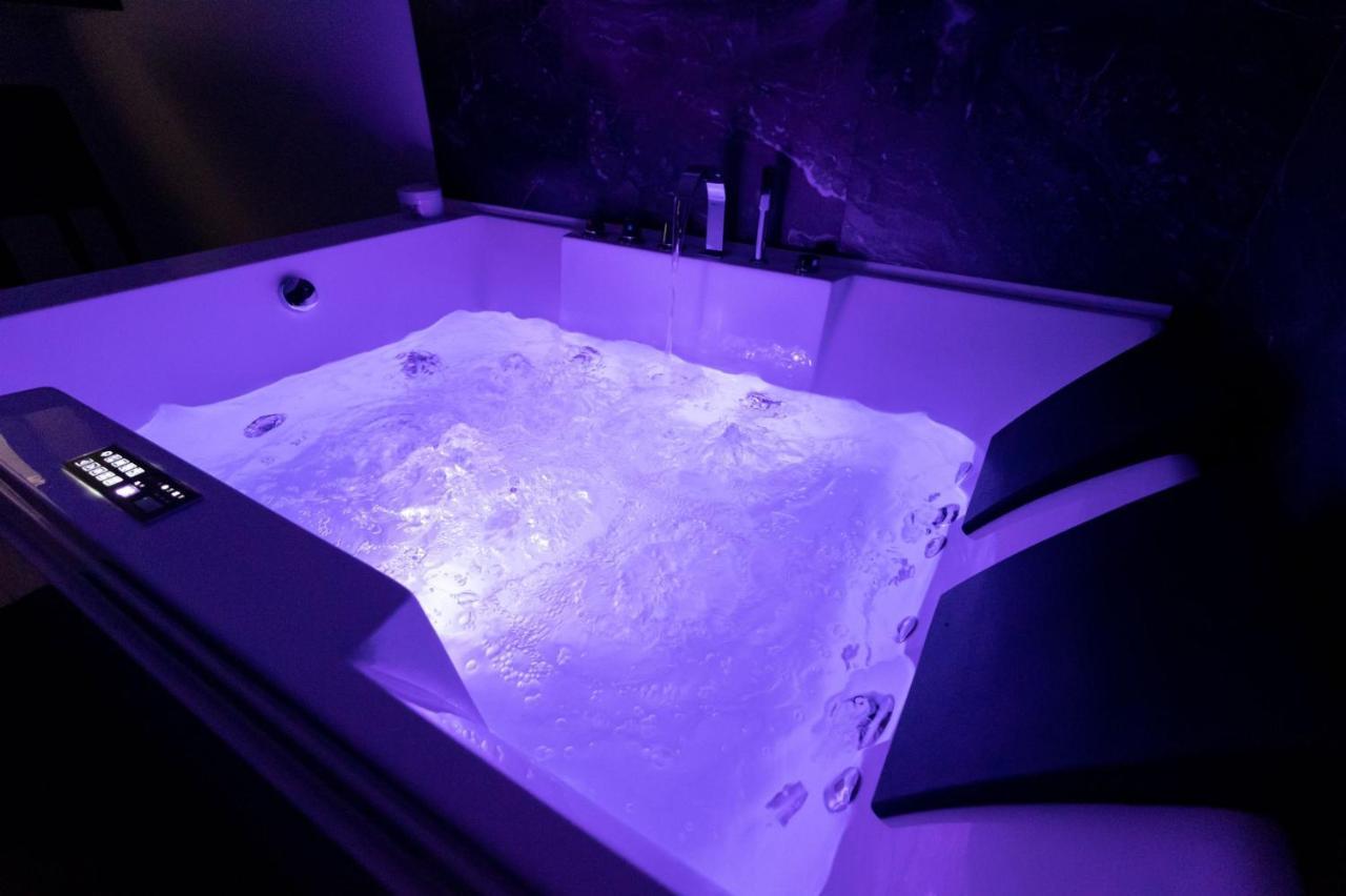 B&B Chiaro Di Luna 巴列塔 外观 照片