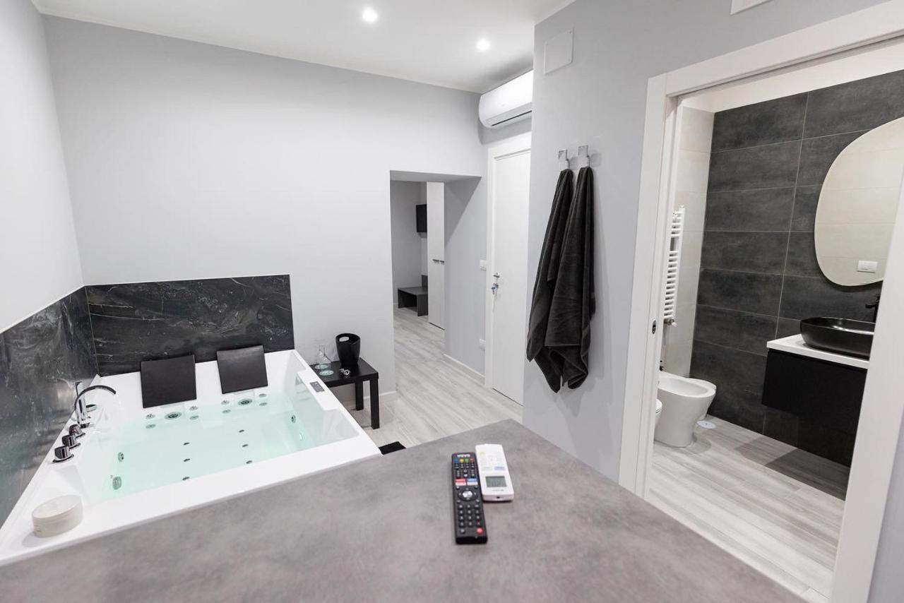 B&B Chiaro Di Luna 巴列塔 外观 照片